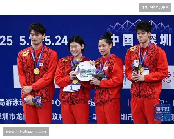 余依婷携手队友勇夺男女4×100米混合泳接力冠军刷新历史创佳绩 余依婷携手队友勇夺男女4×100米混合泳接力冠军刷新历史创佳绩
